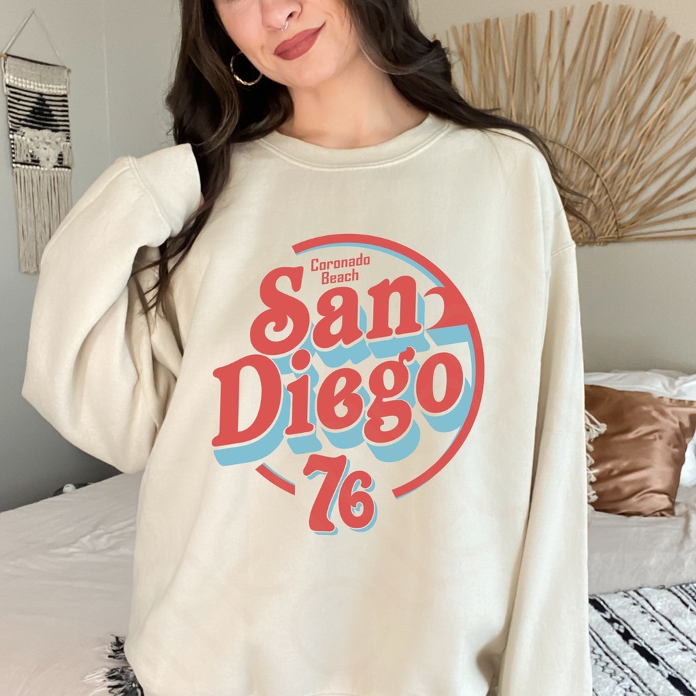 Retro San Diego Graphic Crewneck Sweatshirt
